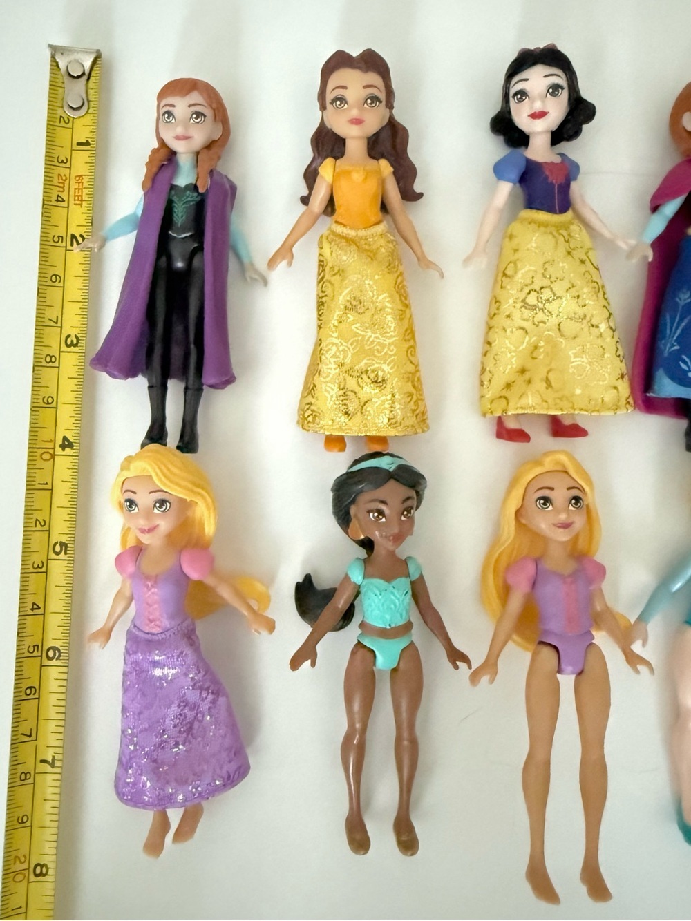 Assorted Disney Lot - with removable skirts - Picture 3 of 4